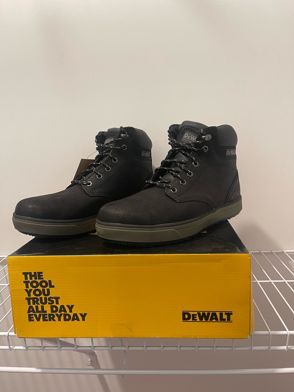 Men's Black Work Boots - DeWalt SFC PLASMA ST
